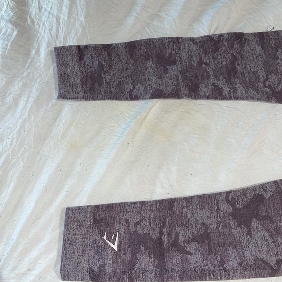 2 gymshark camo seamless sets - purple and green - Picture 14 of 16
